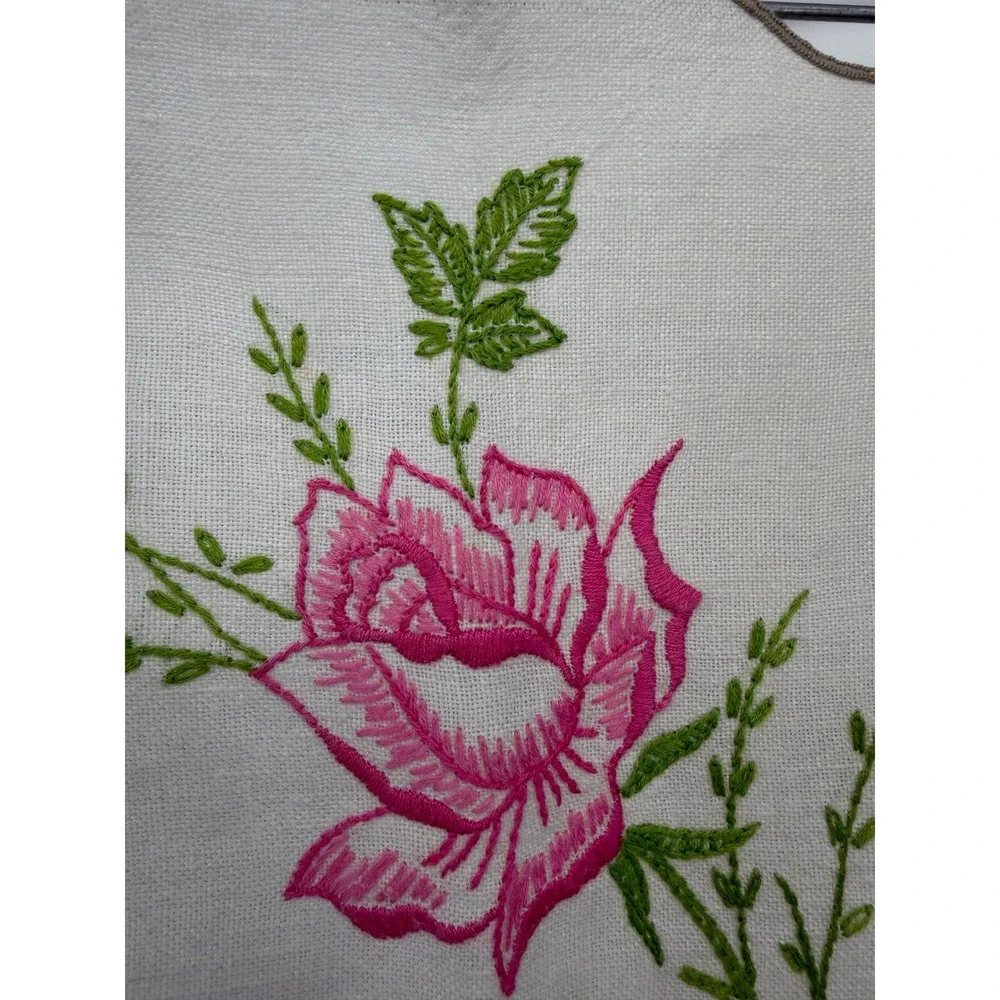 Vintage Hand Embroidered Table Runner Dresser Scarf Floral Rose Scalloped 39x11